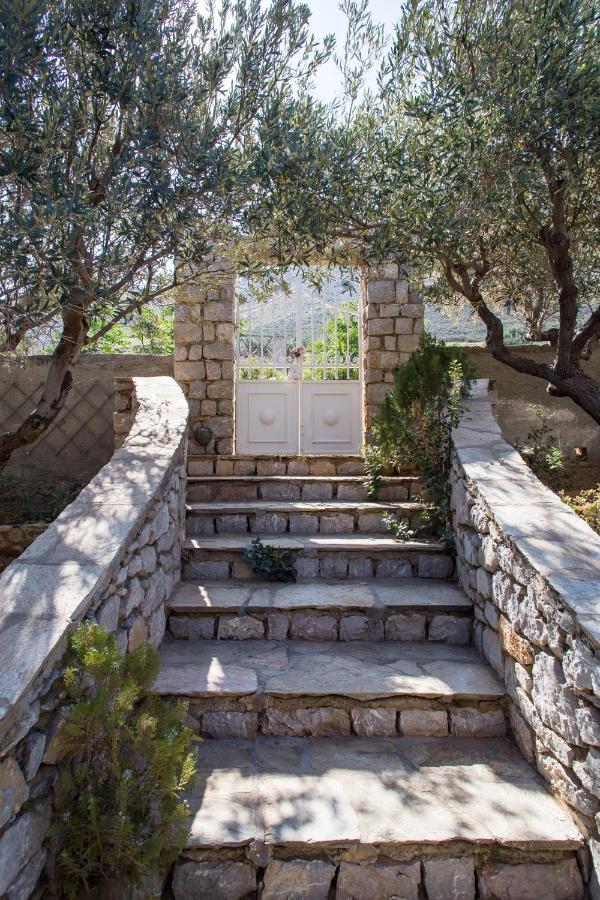 Lady Of Hydra Villa, Sea Front View, Private Beach Eksteriør bilde
